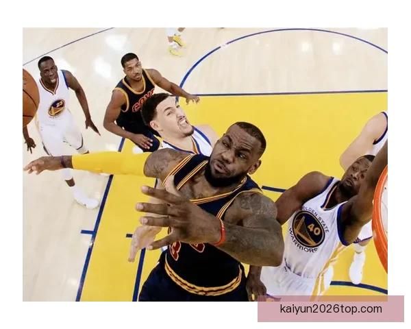 勒布朗复出五战全胜背靠背三双刷新六项纪录达成历史里程碑