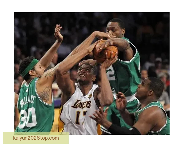 好久不见！38岁拜纳姆洛杉矶骑行 记得他曾助湖人两连冠辉煌